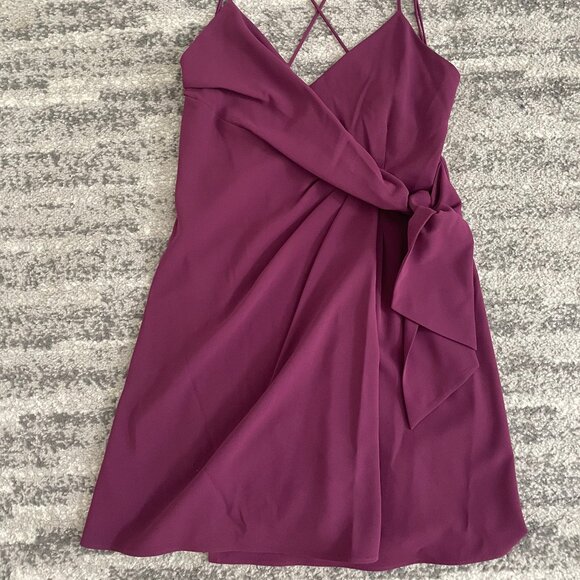 Alice & Olivia Women's Katie Wrap Minidress in Boysenberry size 10 - Picture 2 of 6